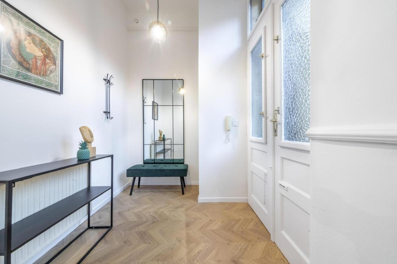 Sass Glamour Apartment Next To St Stephen Basilica S1 Budapest Eksteriør billede
